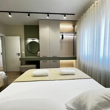 Brand New Luxurious Seaside 1 * Durres