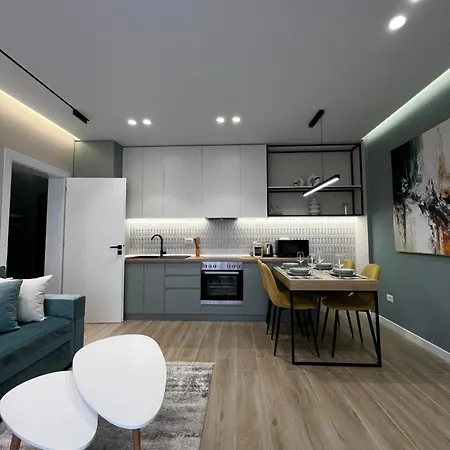 Luxurious Seaside 1 דורס