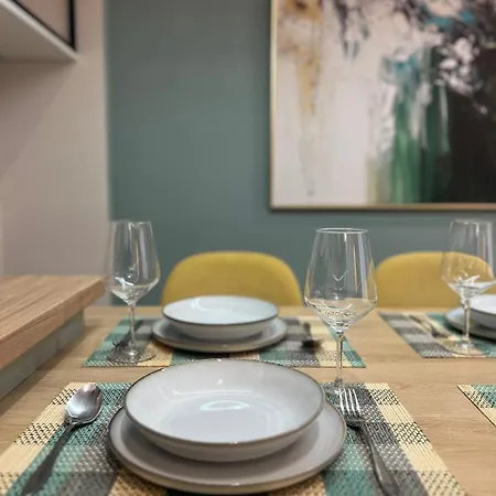 דירה Luxurious Seaside 1